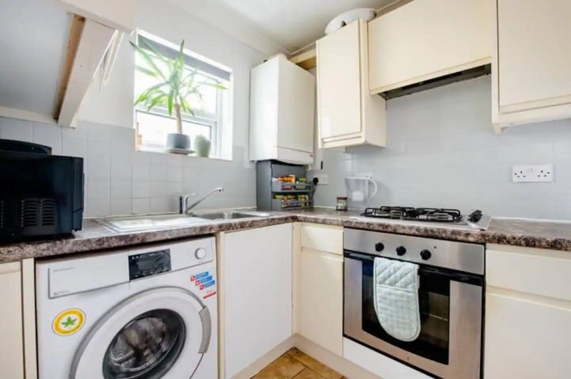 Flat High Road Leytonstone in Greater London