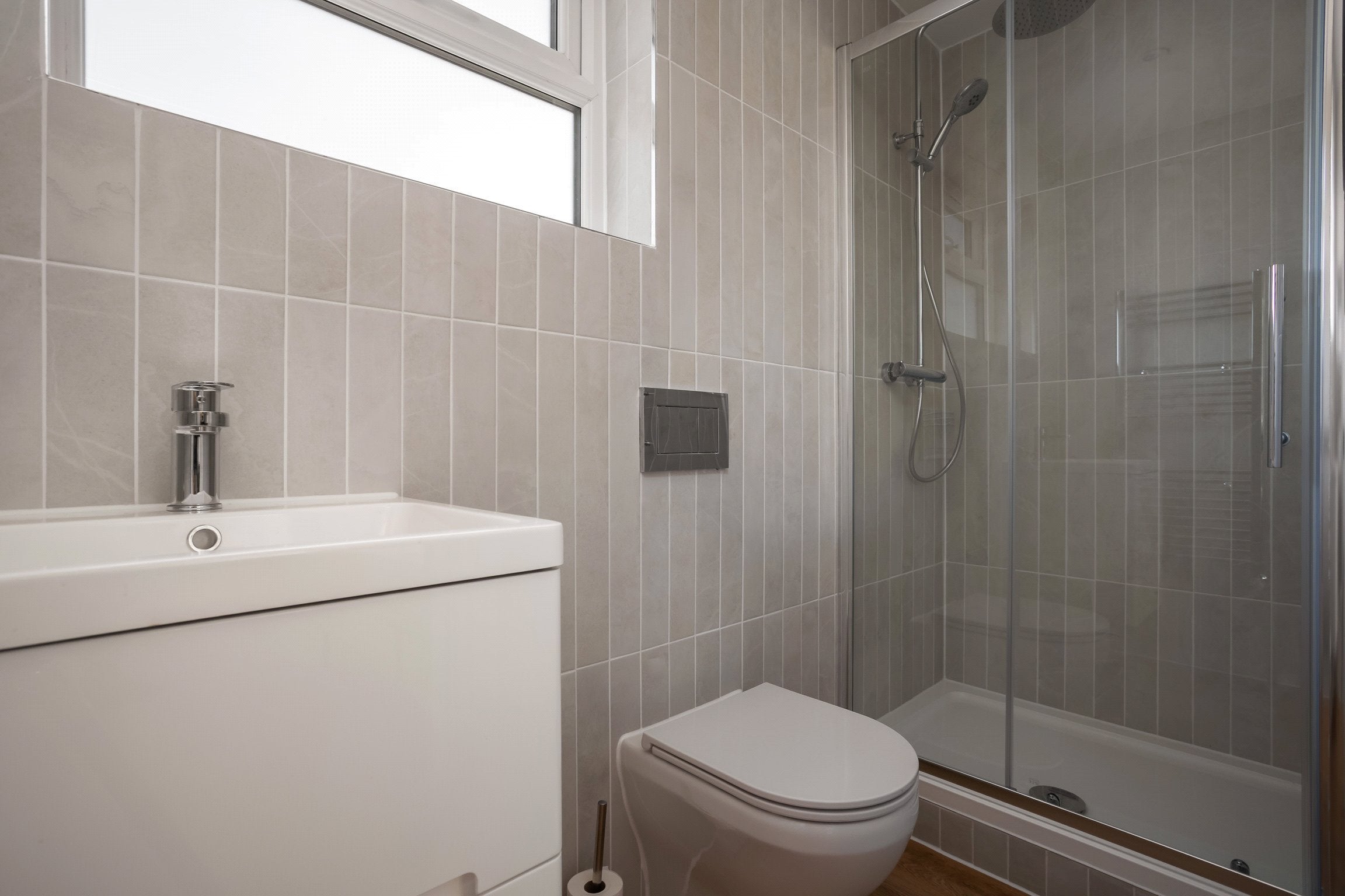 Room Clegram Road in Gloucester