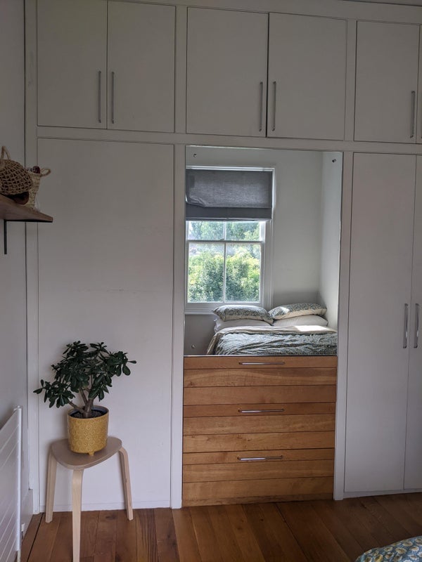 Room Helix Gardens in Greater London