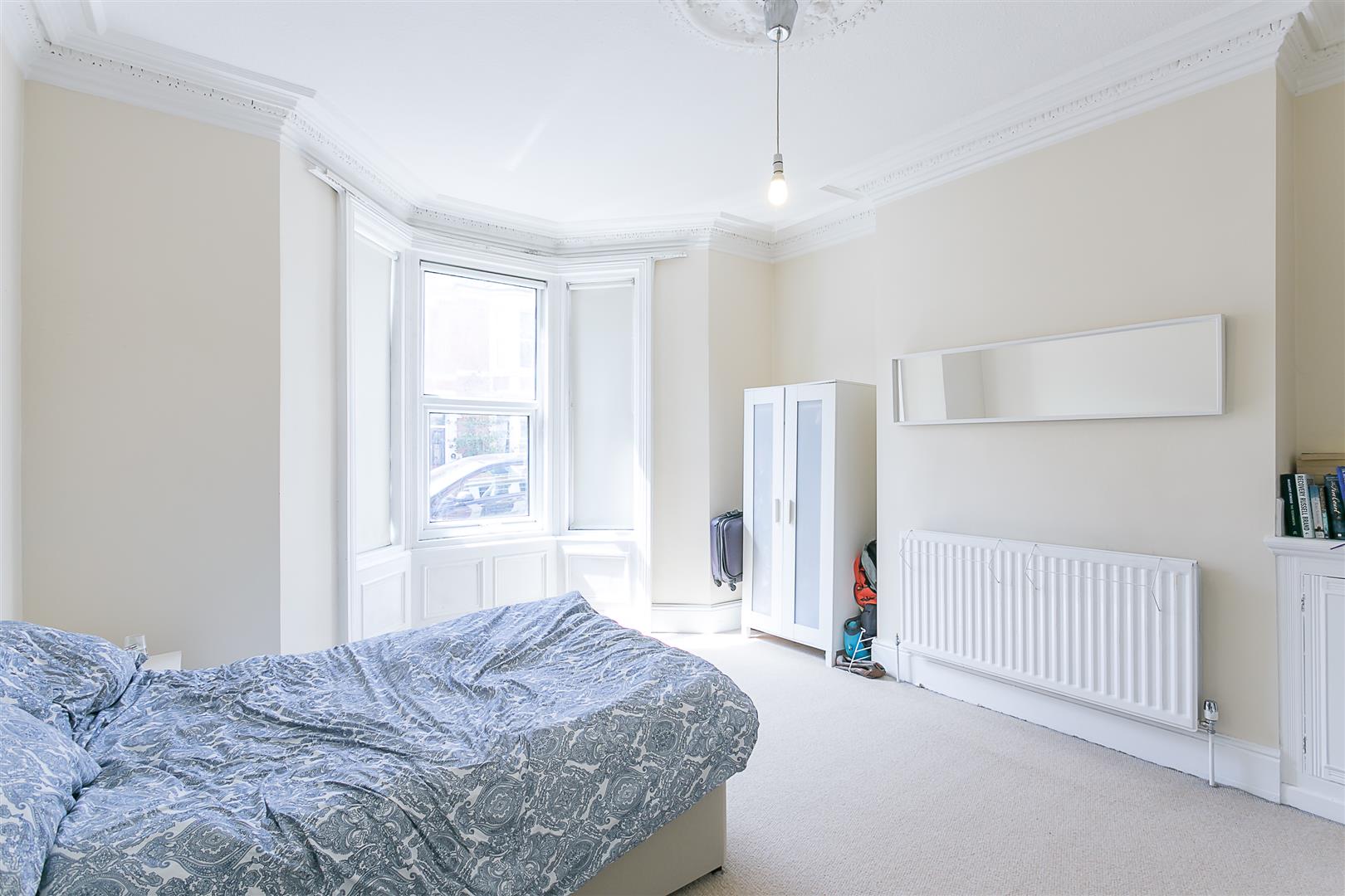 Flat Fairfield Road in Newcastle upon Tyne