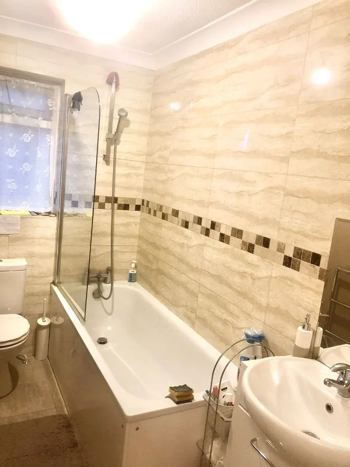 Room Morley Road in Greater London