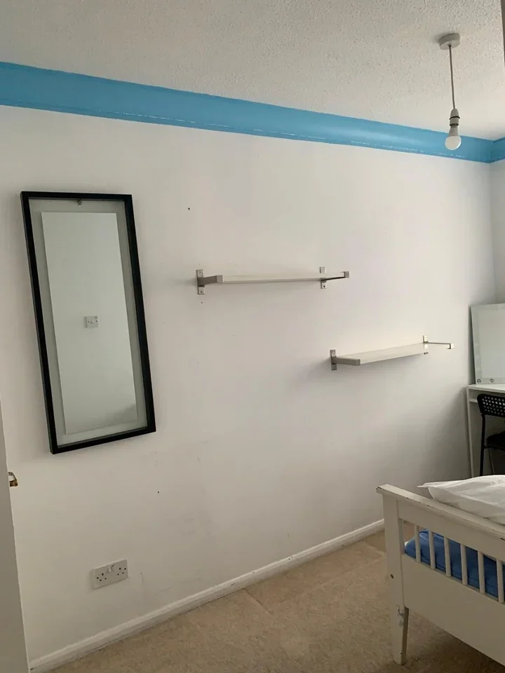 Room Morley Road in Greater London