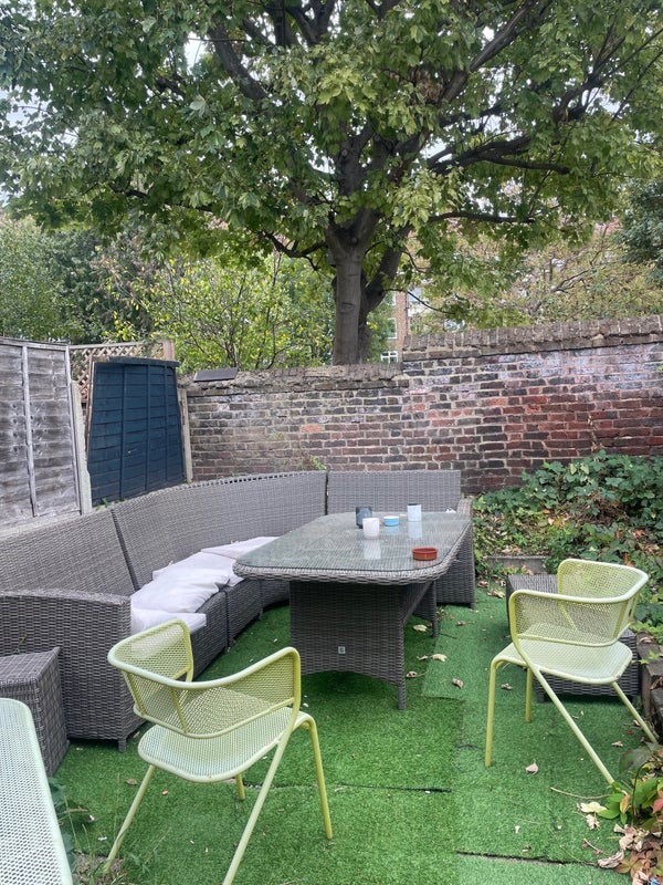 Room Adley Street in Greater London