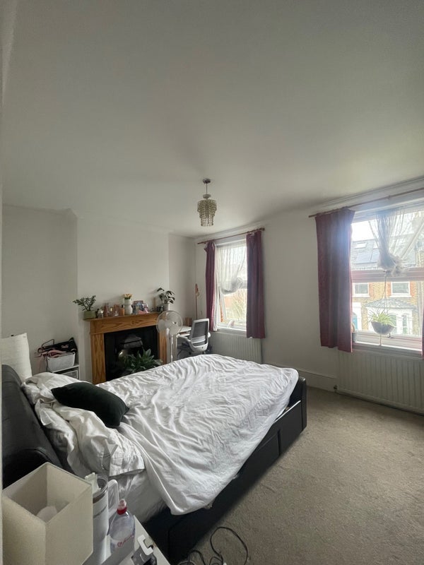 Room Adley Street in Greater London