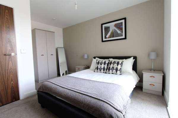 Flat Ordsall Lane in Salford