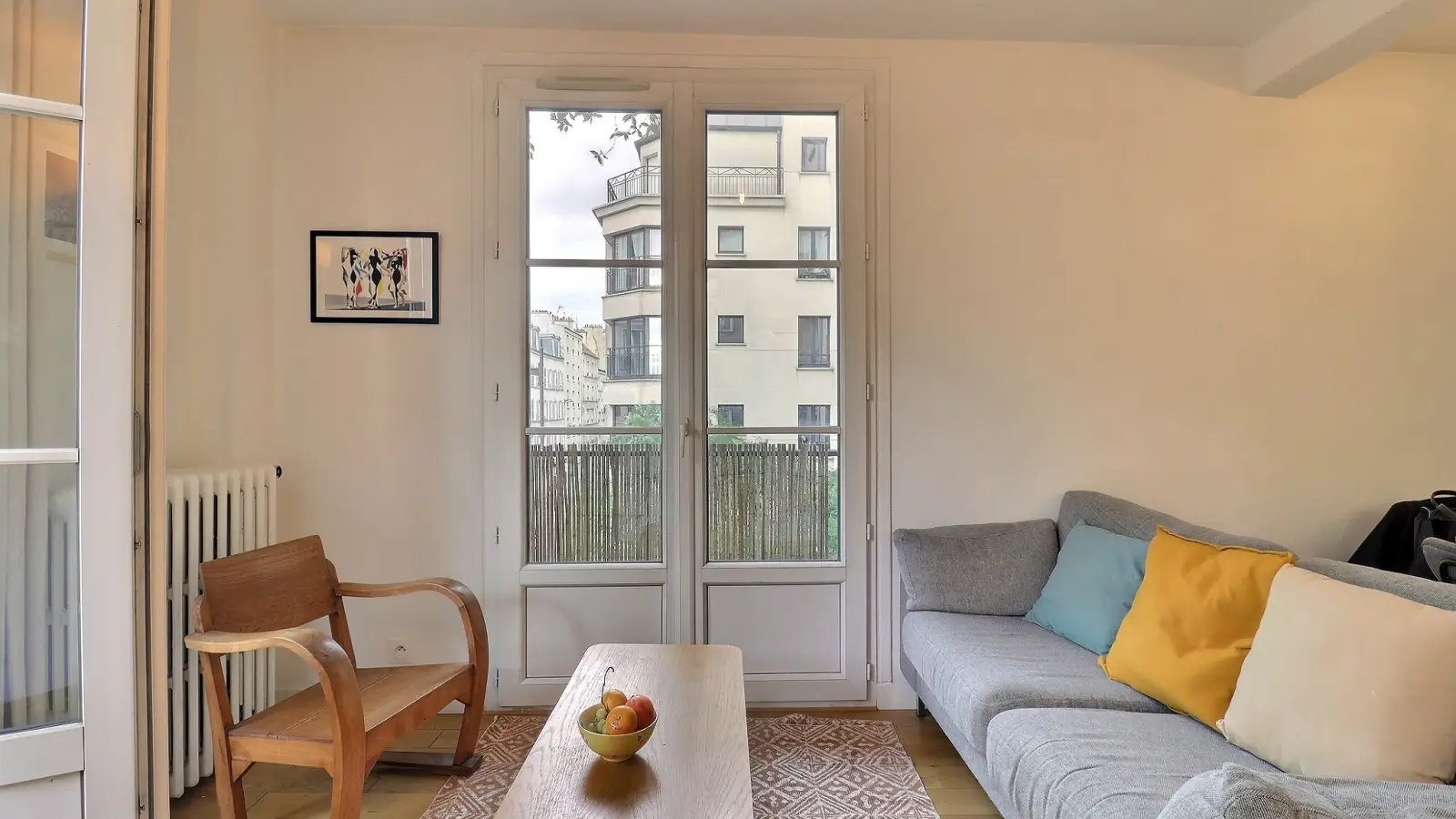 Flat Rue Pouchet in Paris