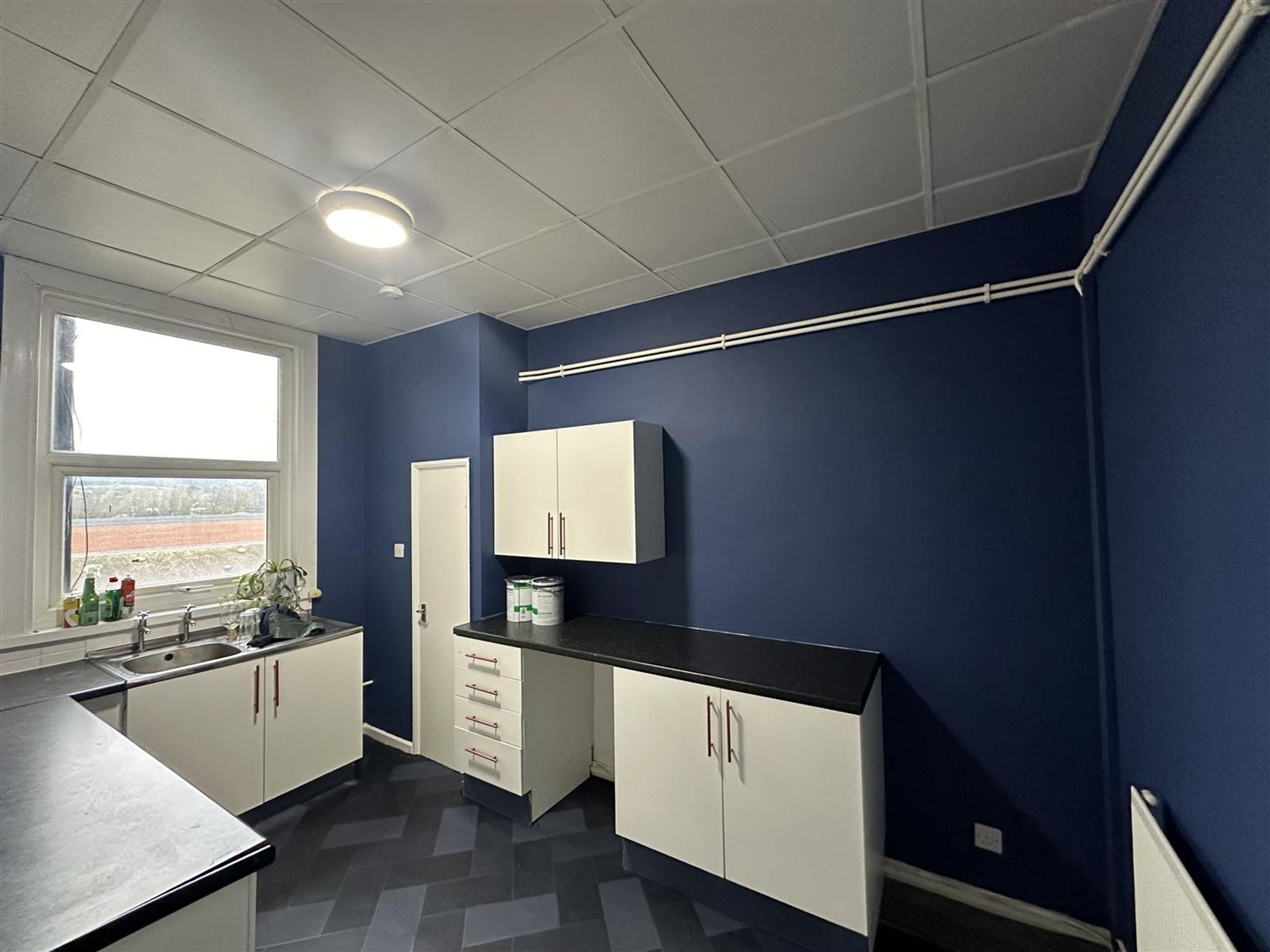 Flat Marine Road in Pensarn