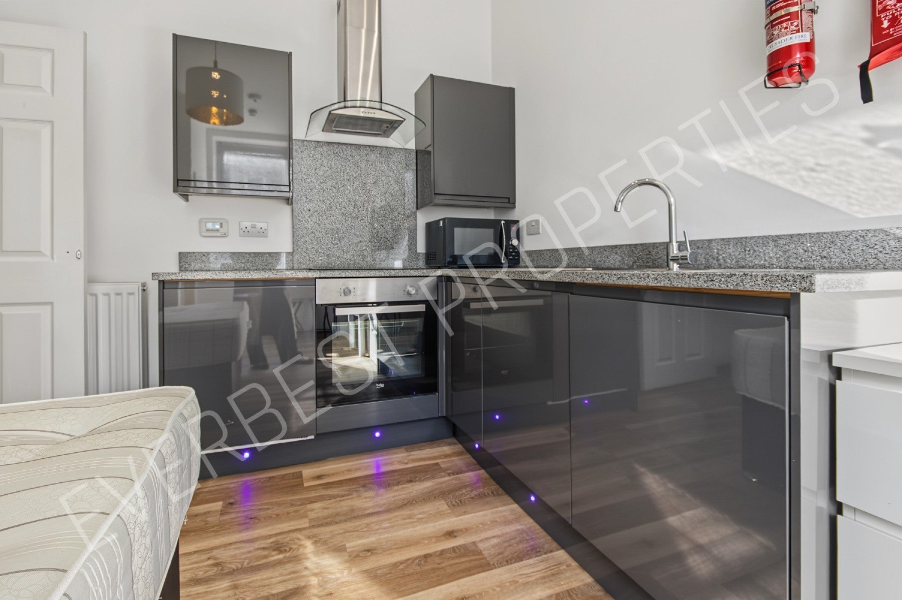 Flat Ridley Place in Newcastle upon Tyne