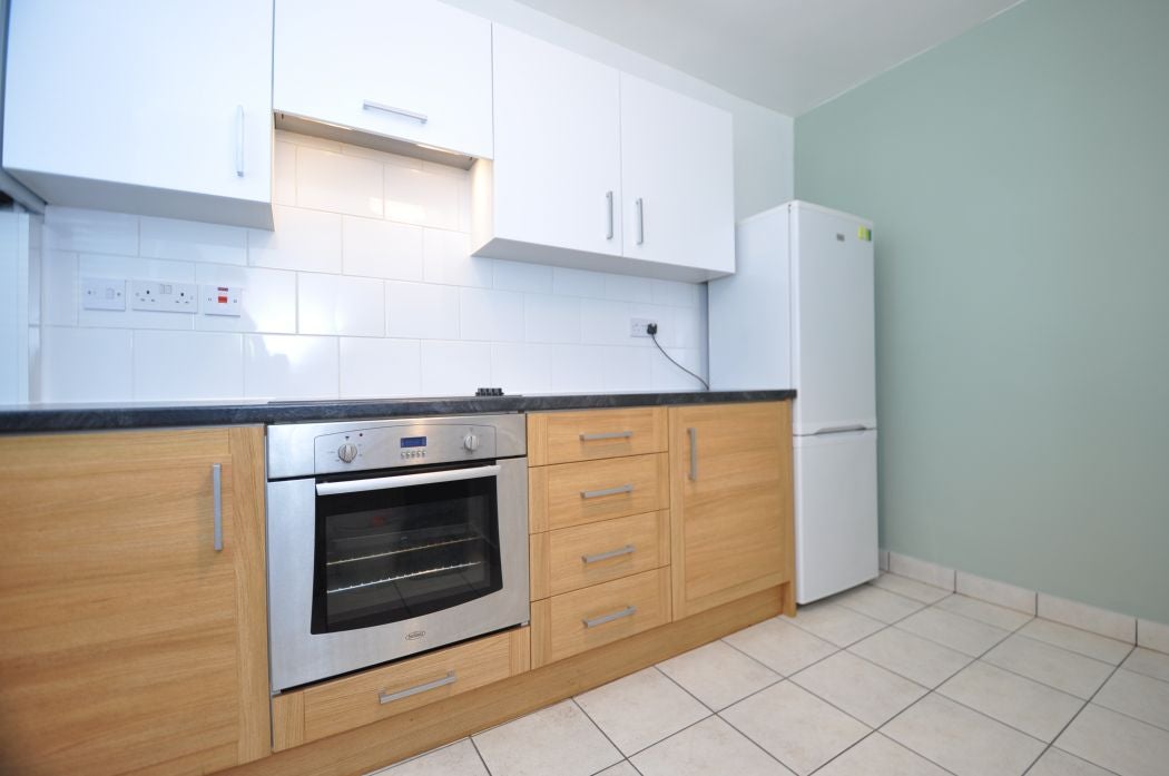Flat Windsor Terrace in Greater London