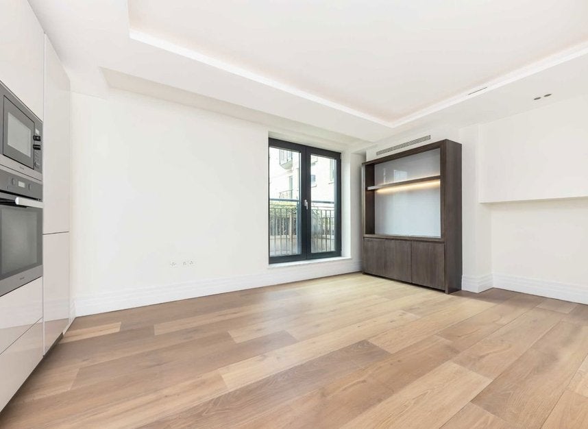 Flat Kensington Gardens Square in City of Westminster