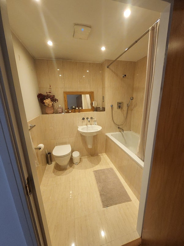 Room Edgbaston Crescent in Birmingham