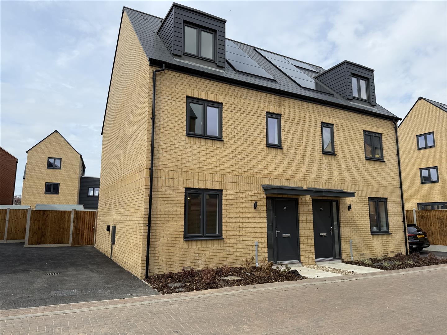 House Beaulieu Boulevard Roundabout in Chelmsford
