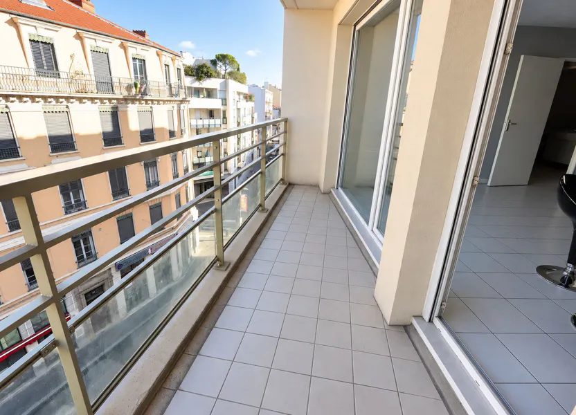 Appartement Cours Tolstoï à Villeurbanne