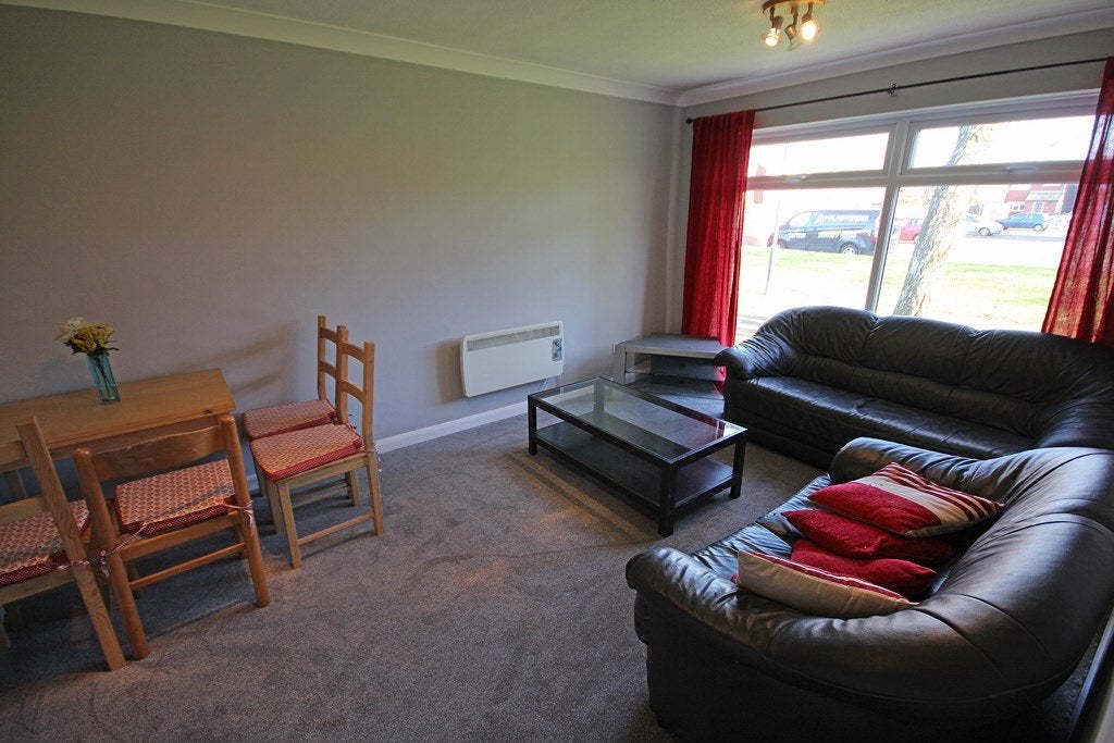 Flat Kilnsey Grove in Warwick
