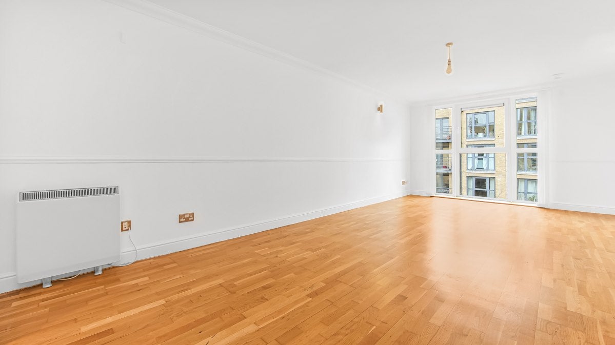 Flat Glaisher Street in Greater London