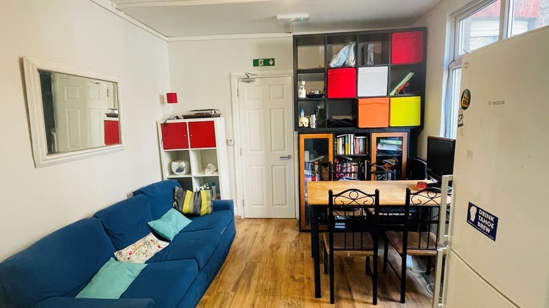 Room Rutland Gardens in Greater London