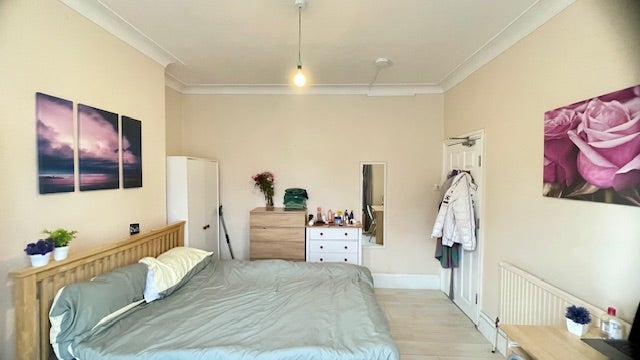 Room Rutland Gardens in Greater London