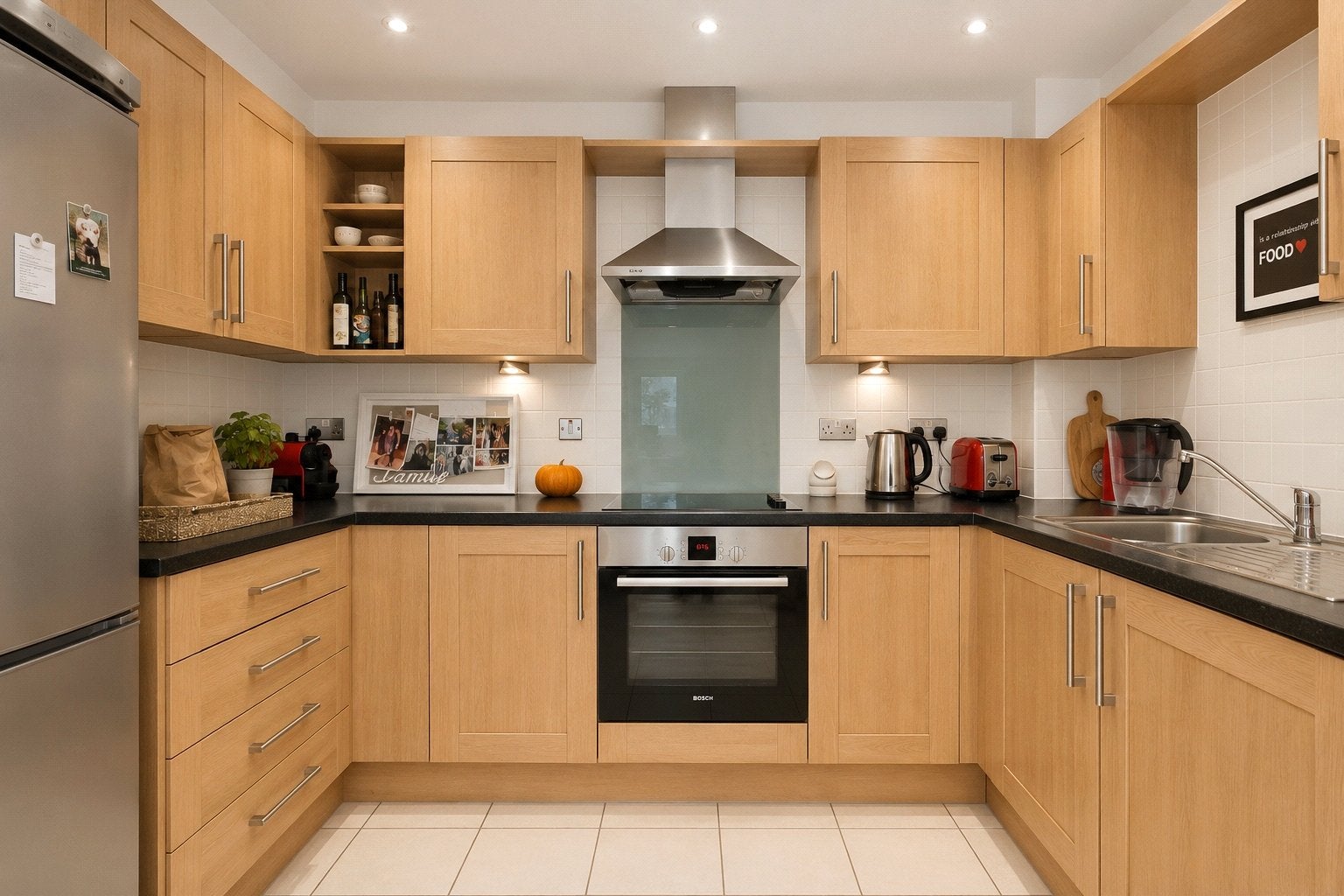 Flat Walton Road in Woking