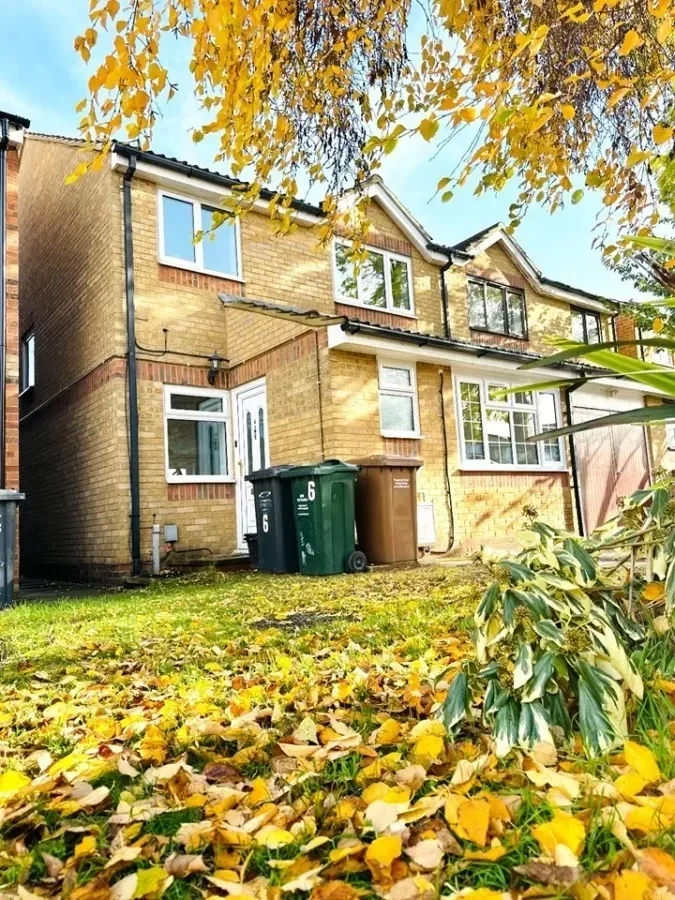 House Groveherst Road in Dartford