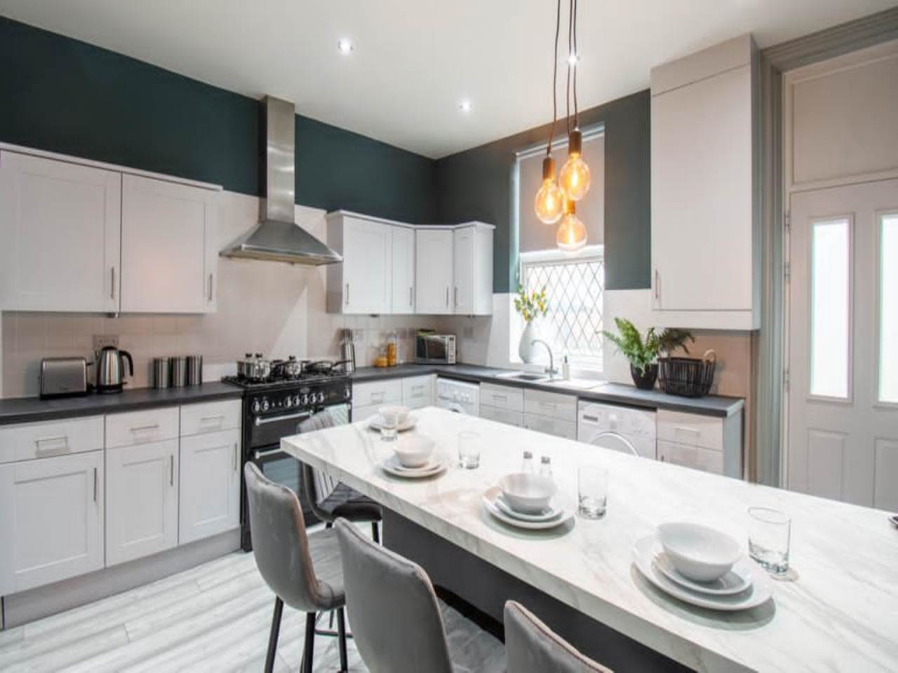 Flat Asquith Avenue in Leeds