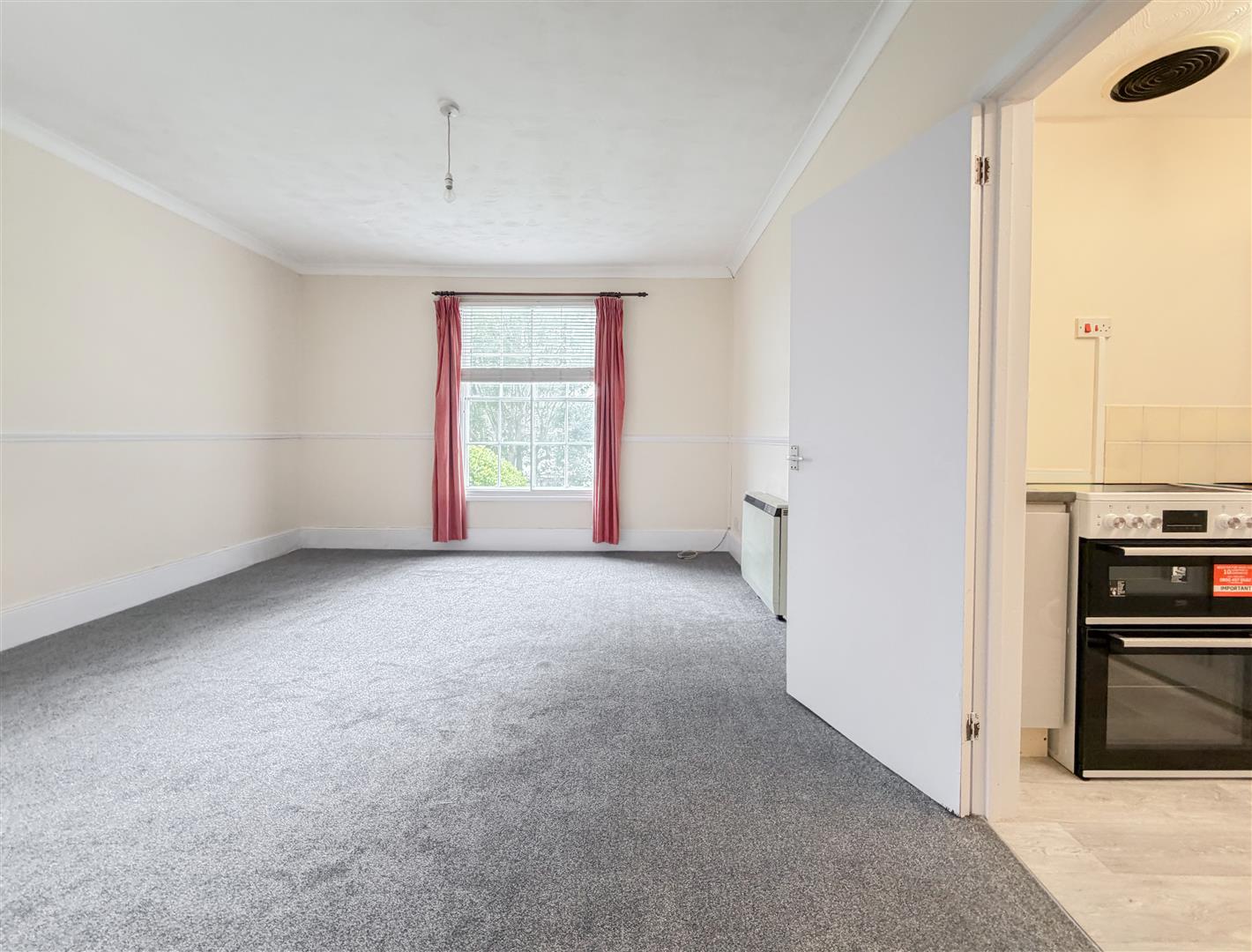 Flat George Street in Wealden