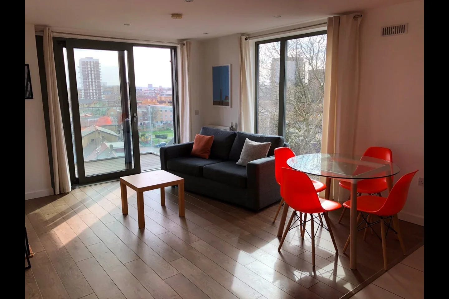 Flat Ben Jonson Road in Greater London
