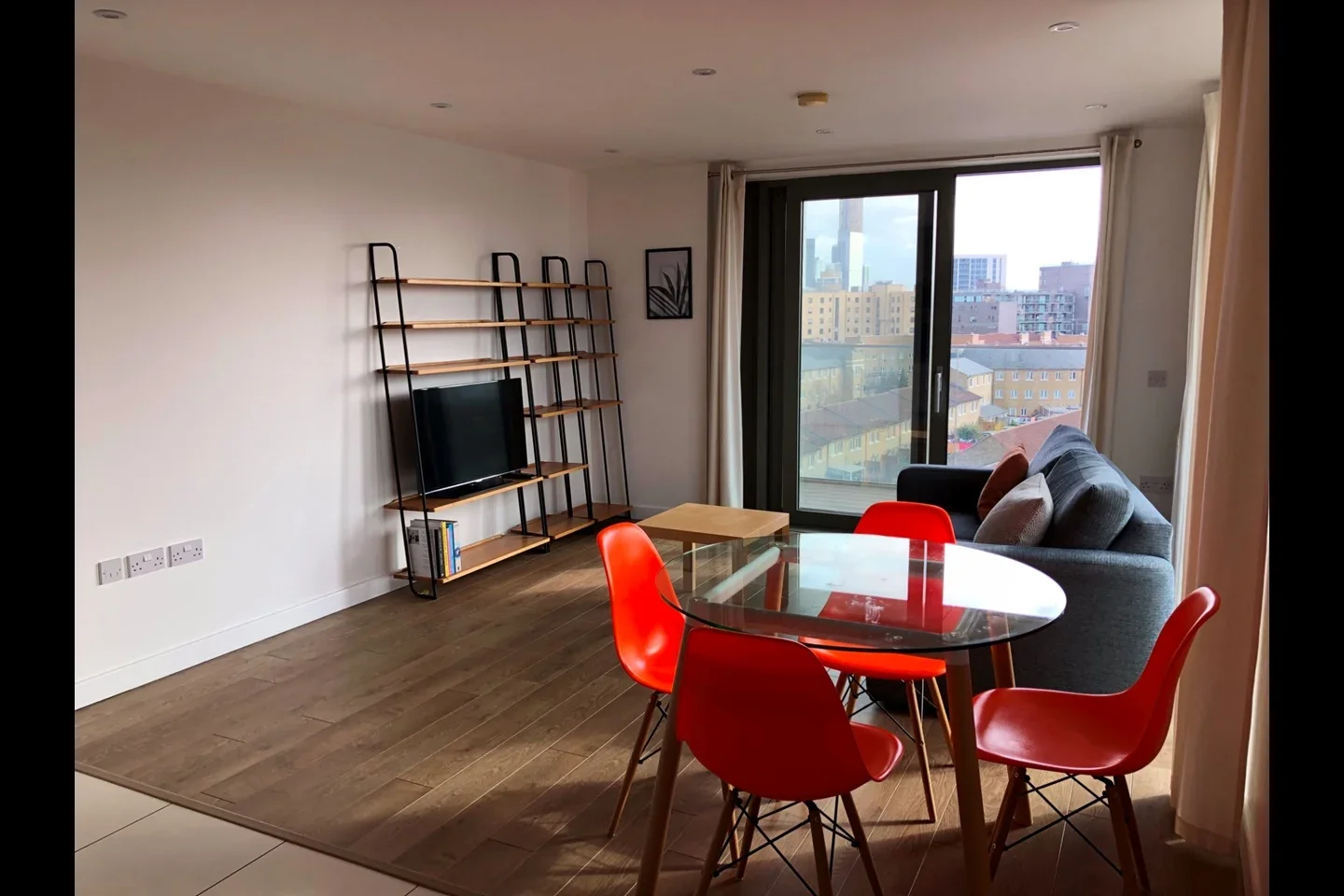 Flat Ben Jonson Road in Greater London