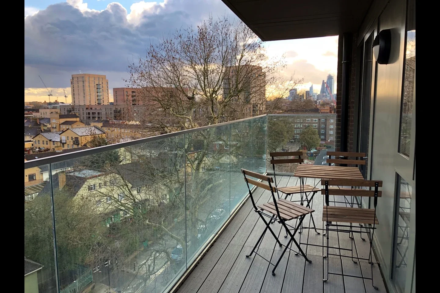 Flat Ben Jonson Road in Greater London