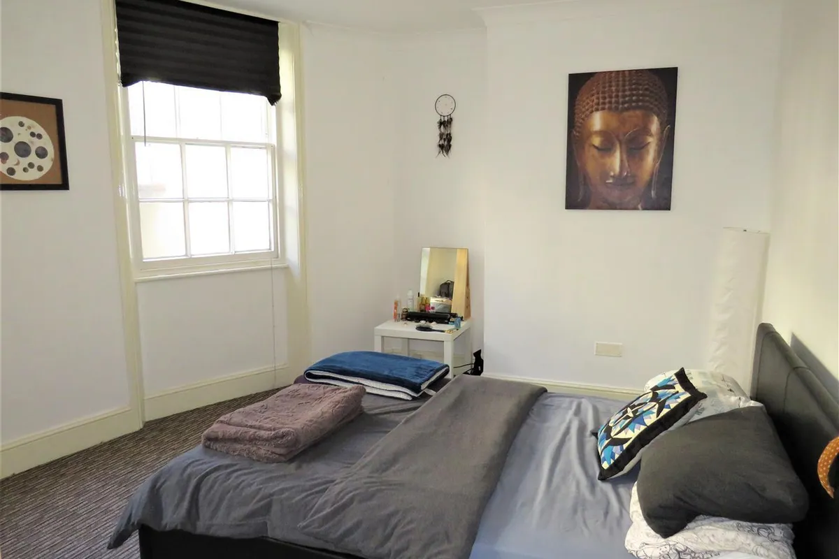 Flat Brunswick Road in Hove