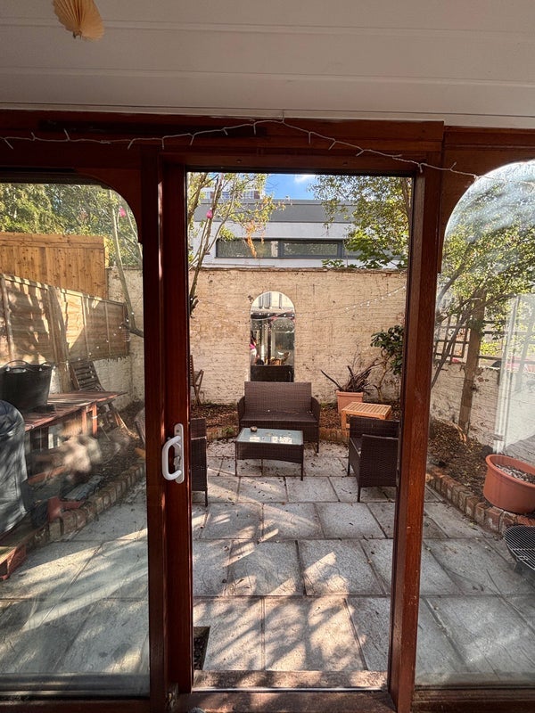 Room Camden Road in Greater London