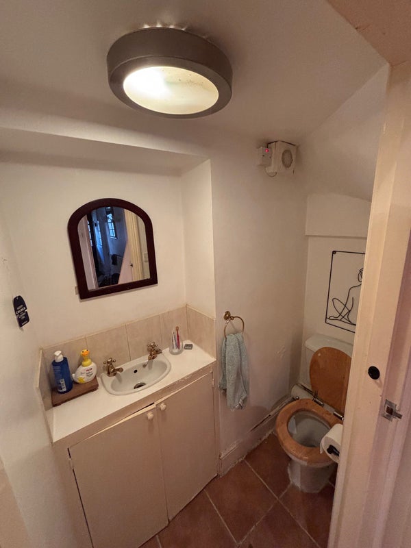 Room Camden Road in Greater London