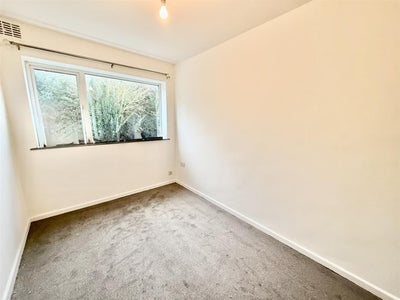 Flat Lower Cladswell Lane in Wychavon