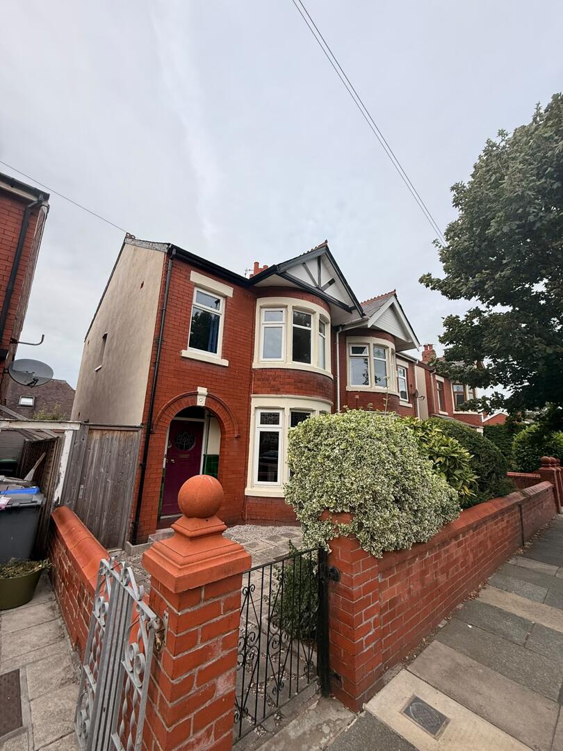 House Beechfield Avenue in Blackpool