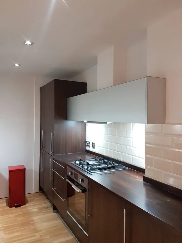 Flat Plumbers Row in Greater London