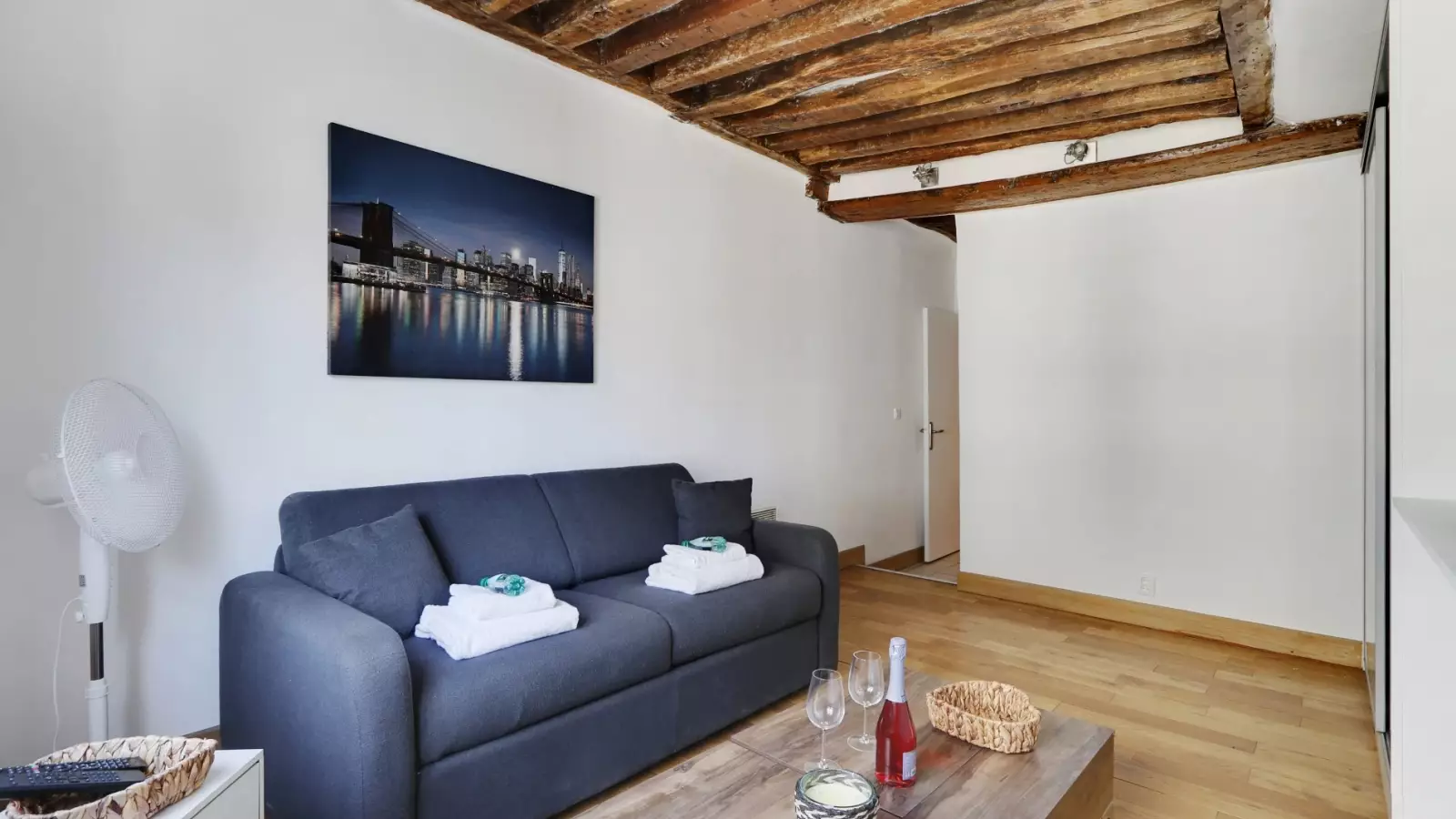 Appartement Rue Pierre au Lard à Paris