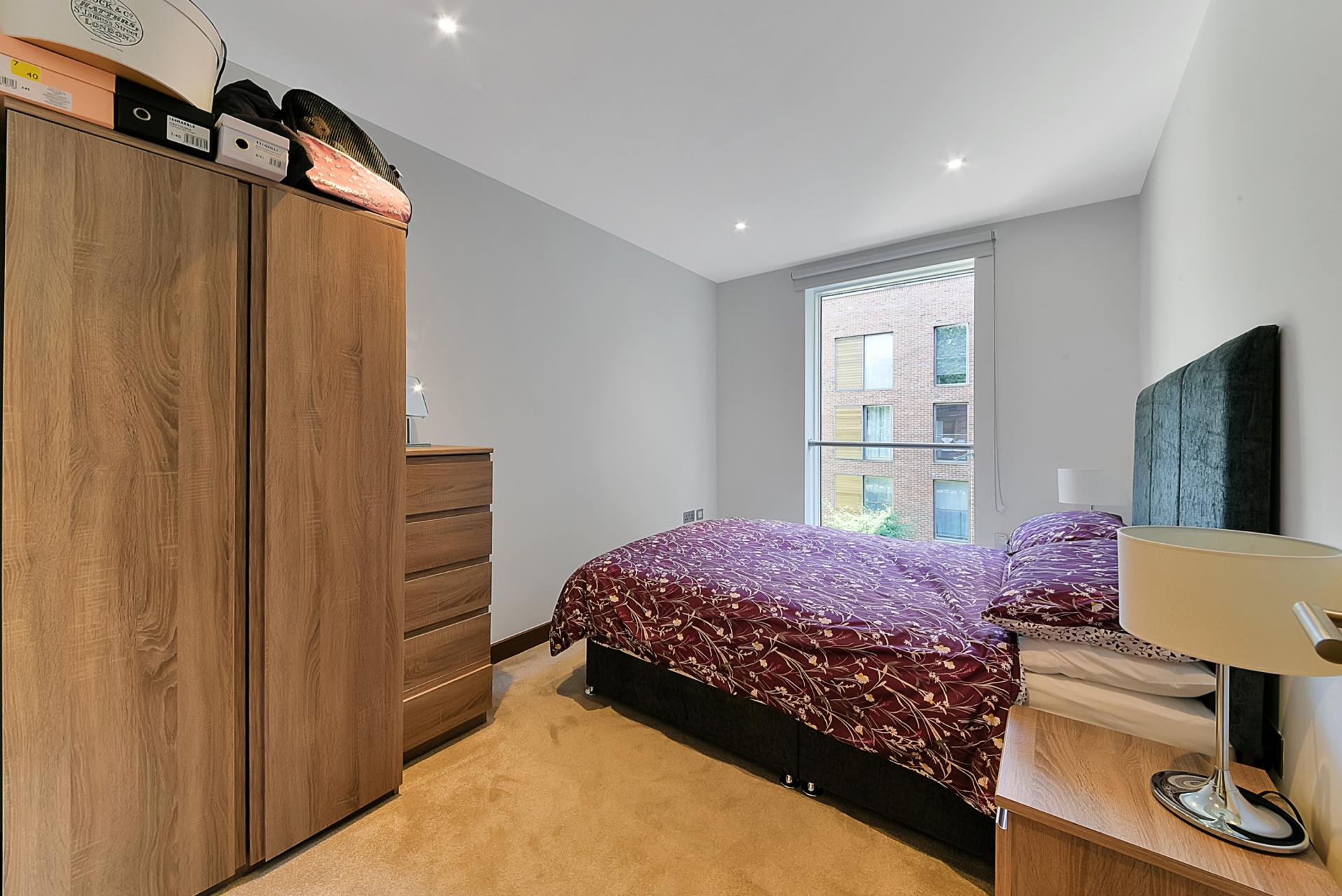 Flat Maygrove Road in Greater London
