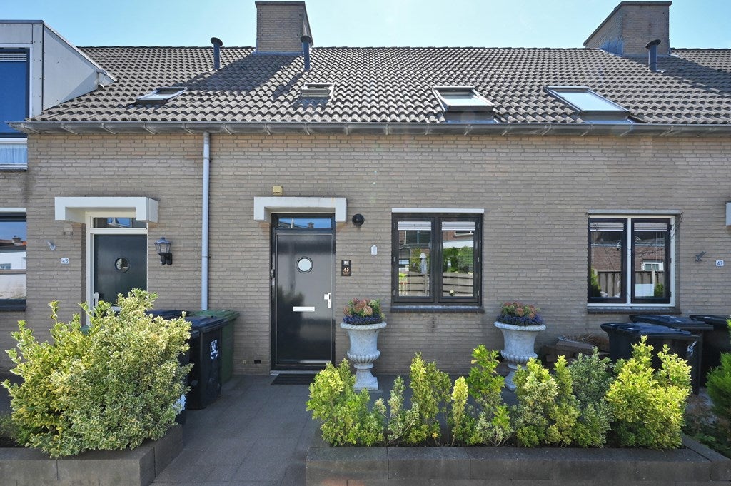 Huis Amalia van Solmsstraat 45 in Honselersdijk