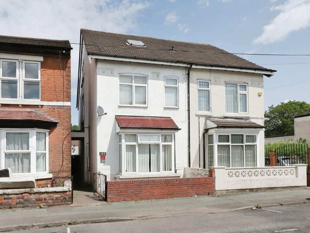 Flat Sweetman Street in Wolverhampton