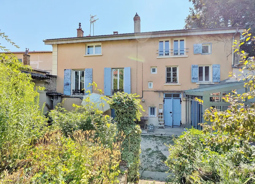 Appartement Rue Émile Zeizig à Sainte-Foy-lès-Lyon