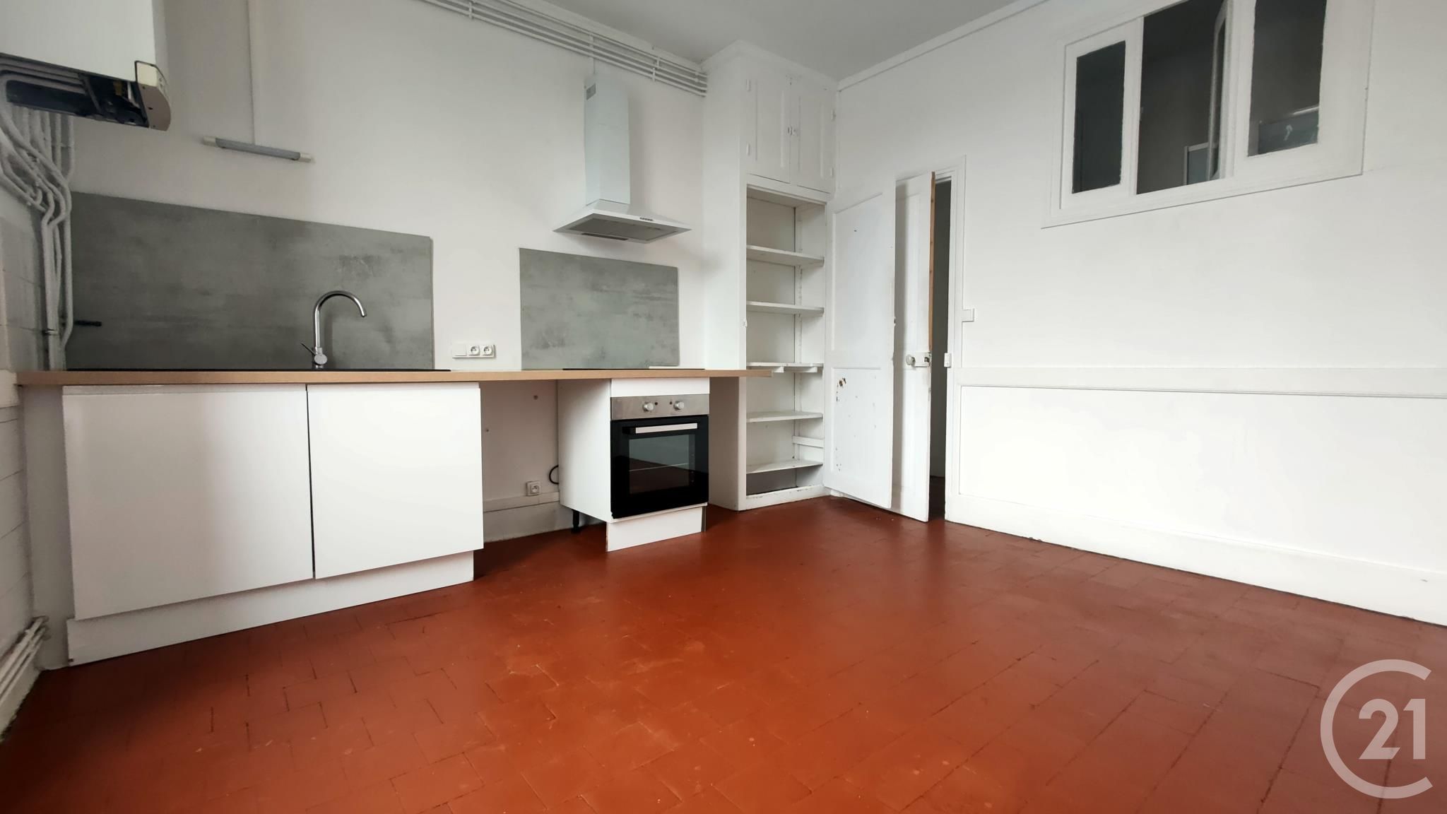 Appartement Rue Du Pressoir à Châteauneuf-Val-de-Bargis