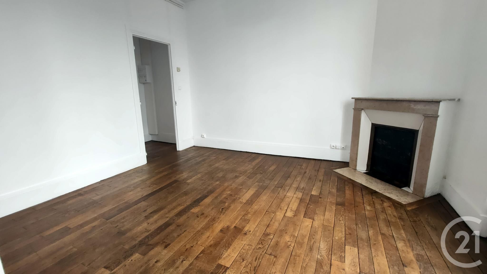 Appartement Rue Du Pressoir à Châteauneuf-Val-de-Bargis