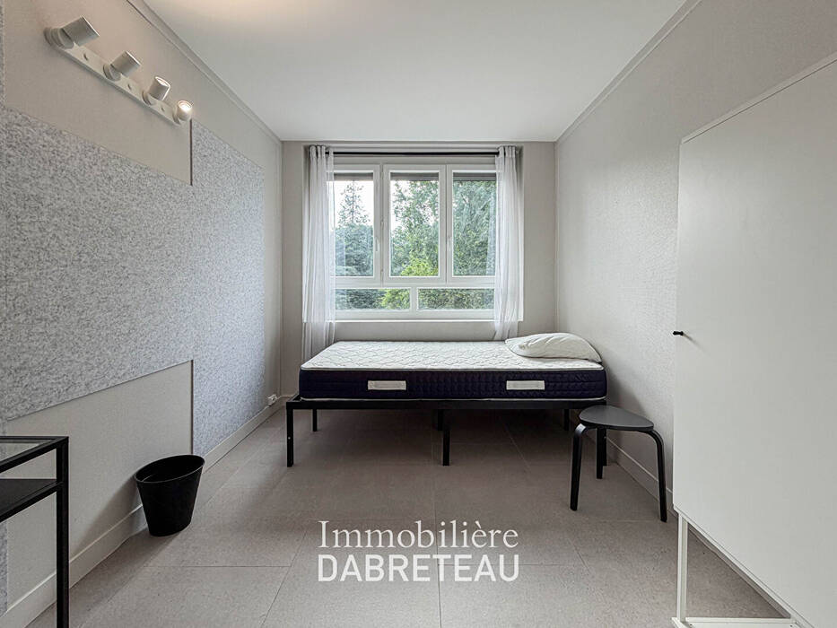 Chambre Rue du Parc à Bron