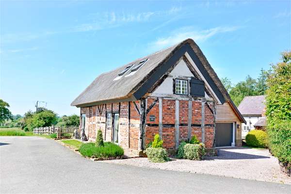 House Higher Carden Lane in Carden