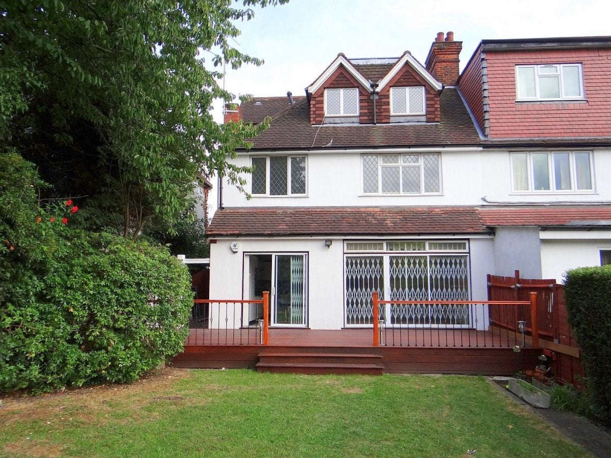 House Armitage Road in Greater London