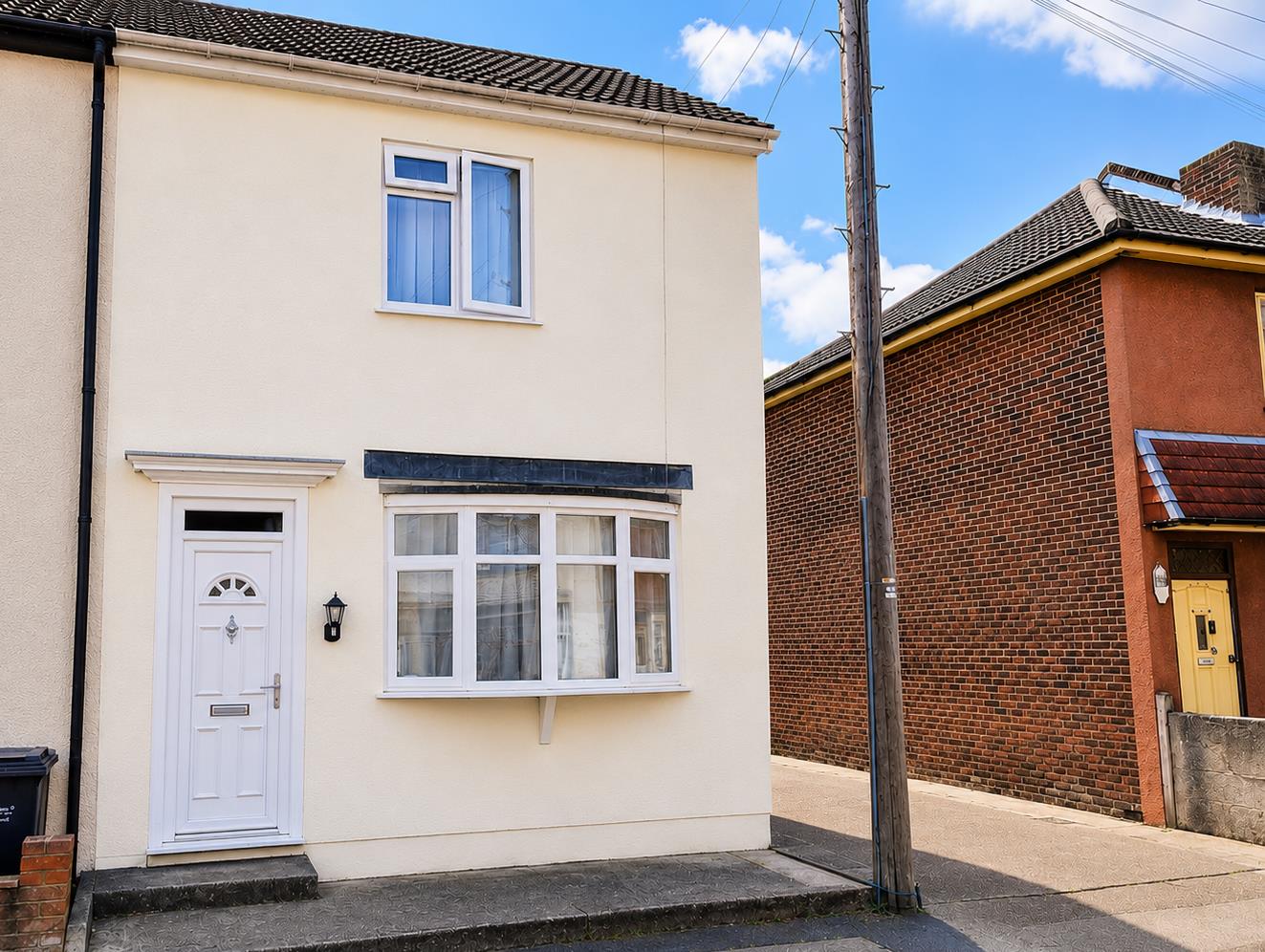 House Freemantle Road in Gosport