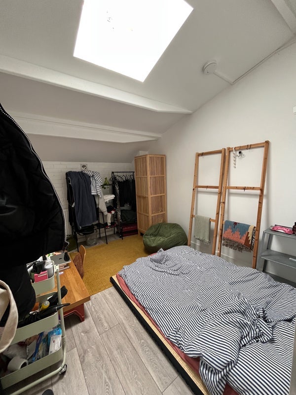 Room Bream Street in Greater London