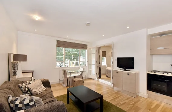 Flat Sloane Avenue in Greater London