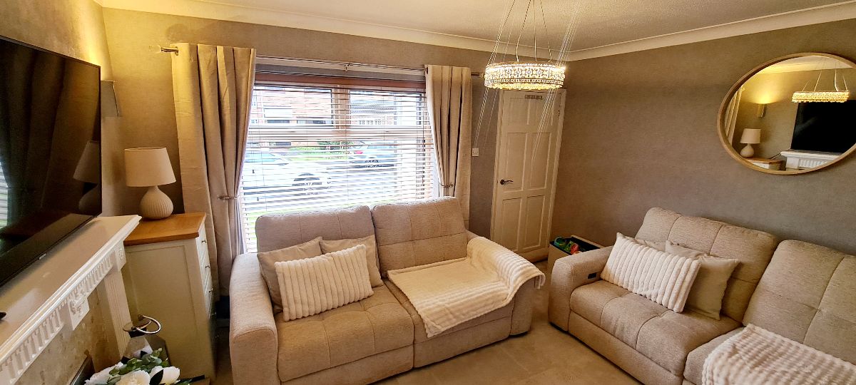House Thirlmere Drive in Dinnington