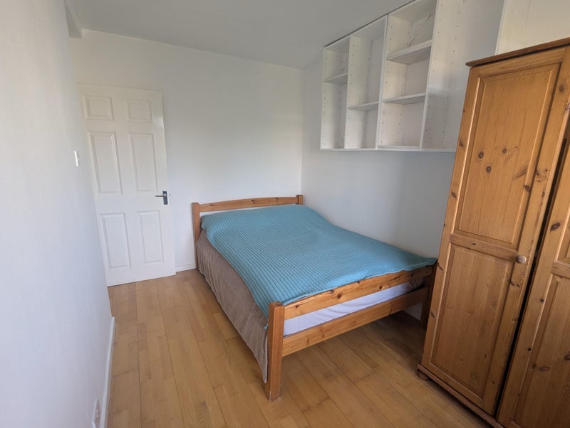 Room Trott Street in Greater London