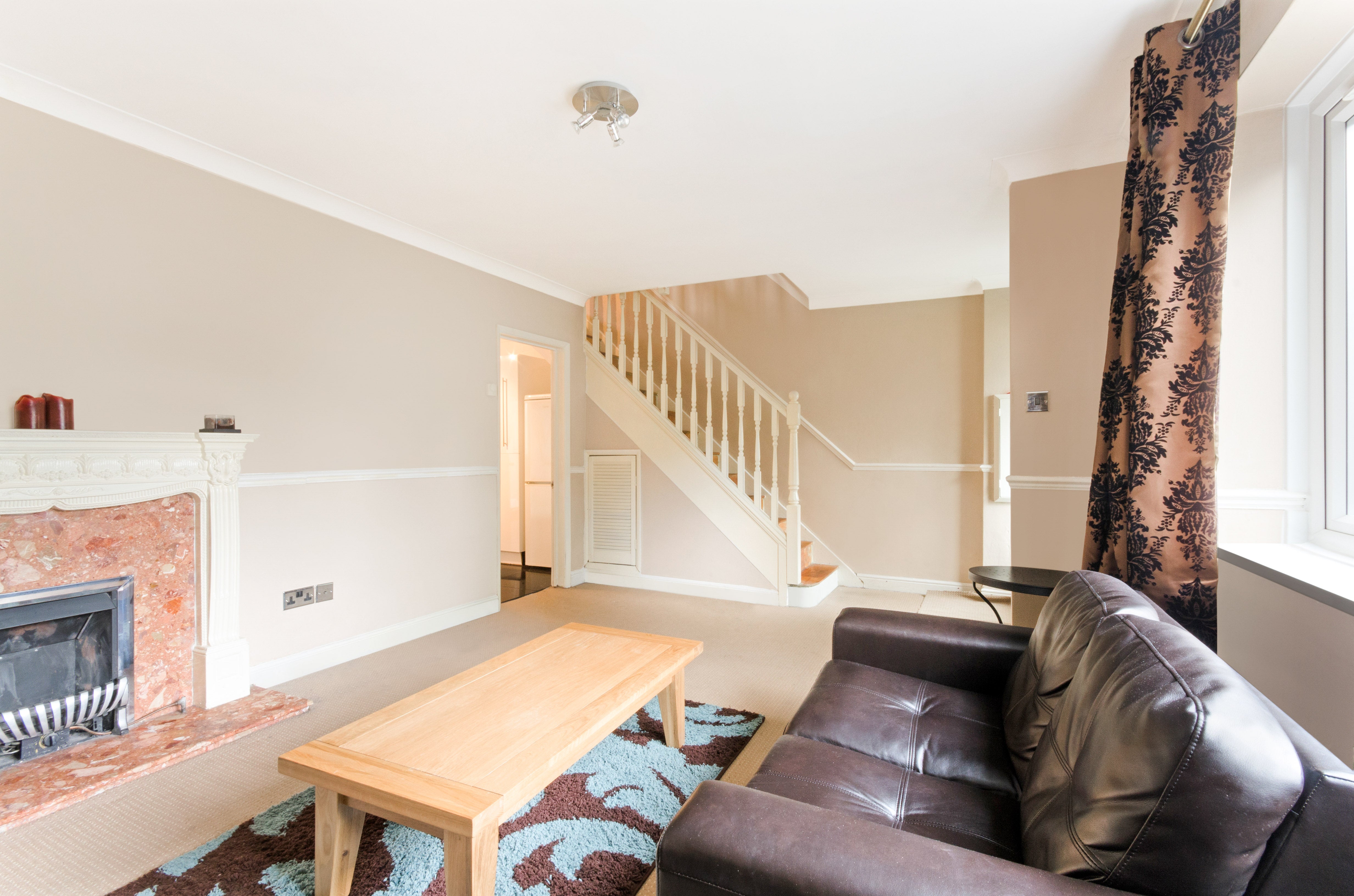 House Tarling Road in Greater London